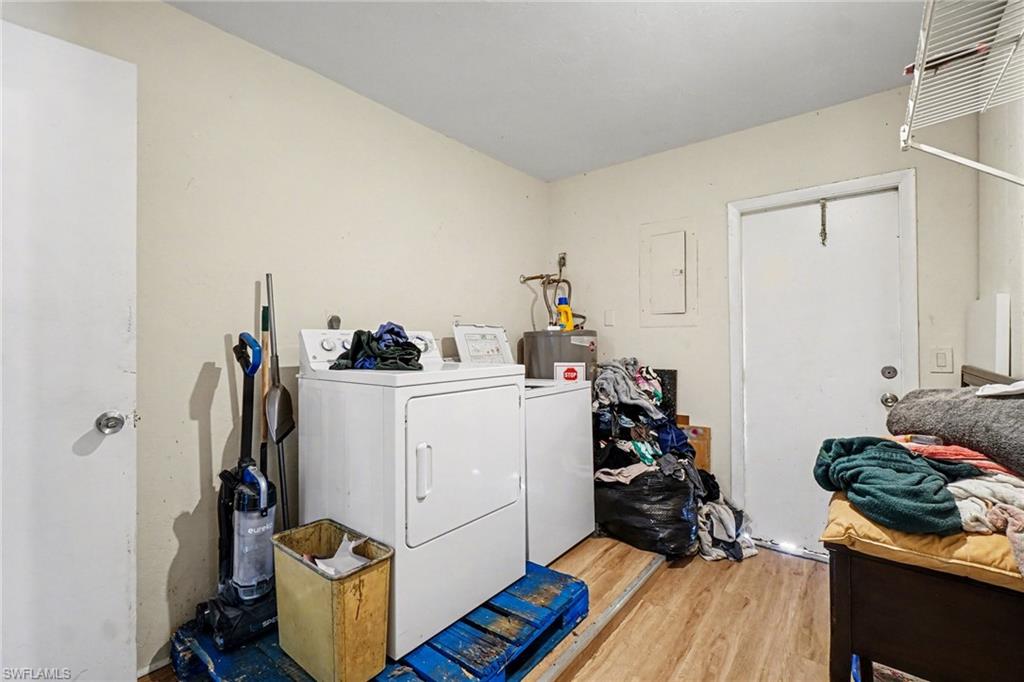 900 BUILDING - Residential