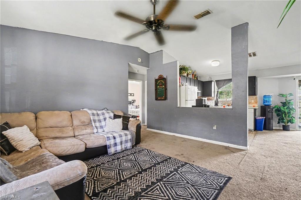 900 BUILDING - Residential