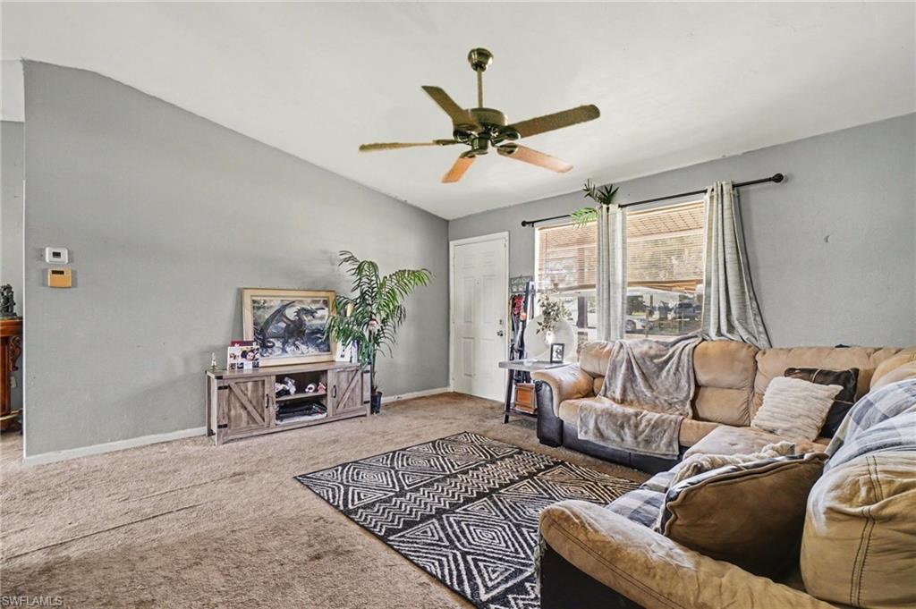 900 BUILDING - Residential