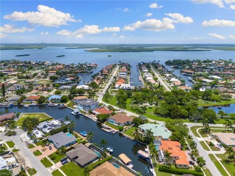 A home in MARCO ISLAND