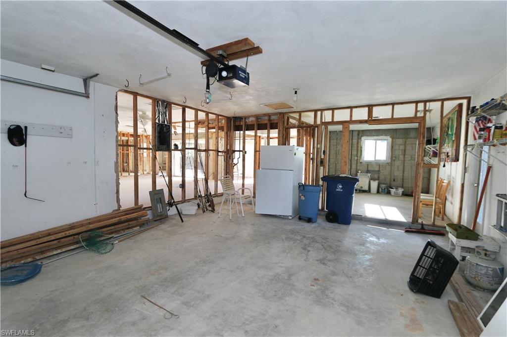 FAIRVIEW ISLES - Residential