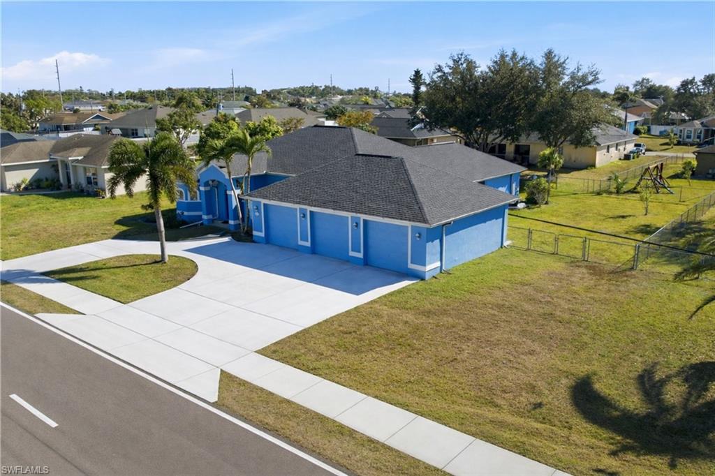CAPE CORAL - Residential
