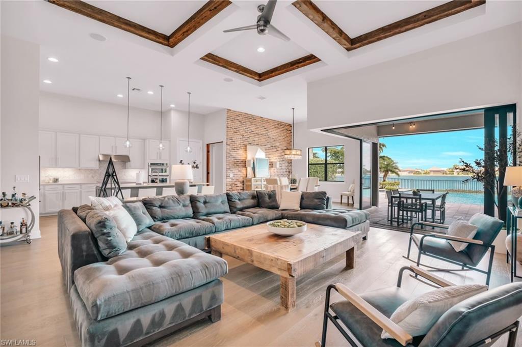 CORKSCREW SHORES - Residential