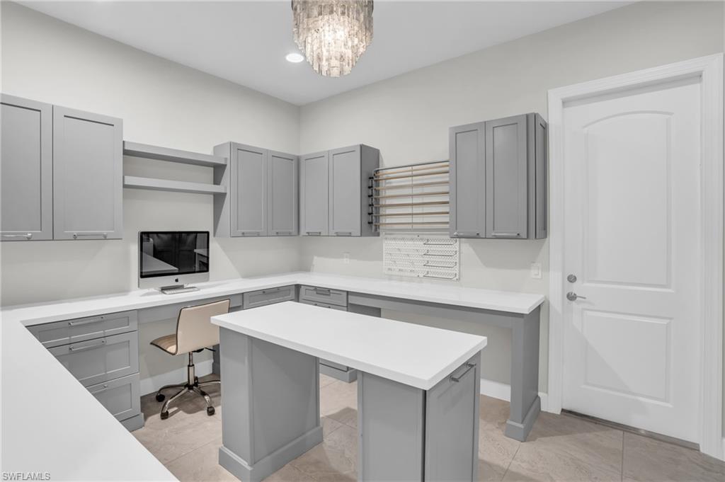 CORKSCREW SHORES - Residential