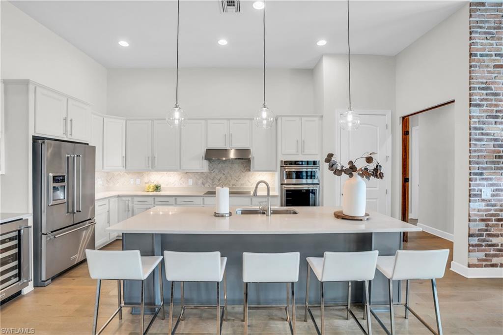 CORKSCREW SHORES - Residential