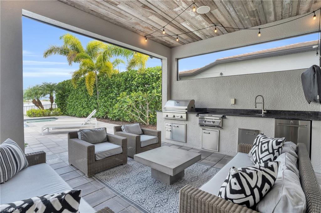 CORKSCREW SHORES - Residential