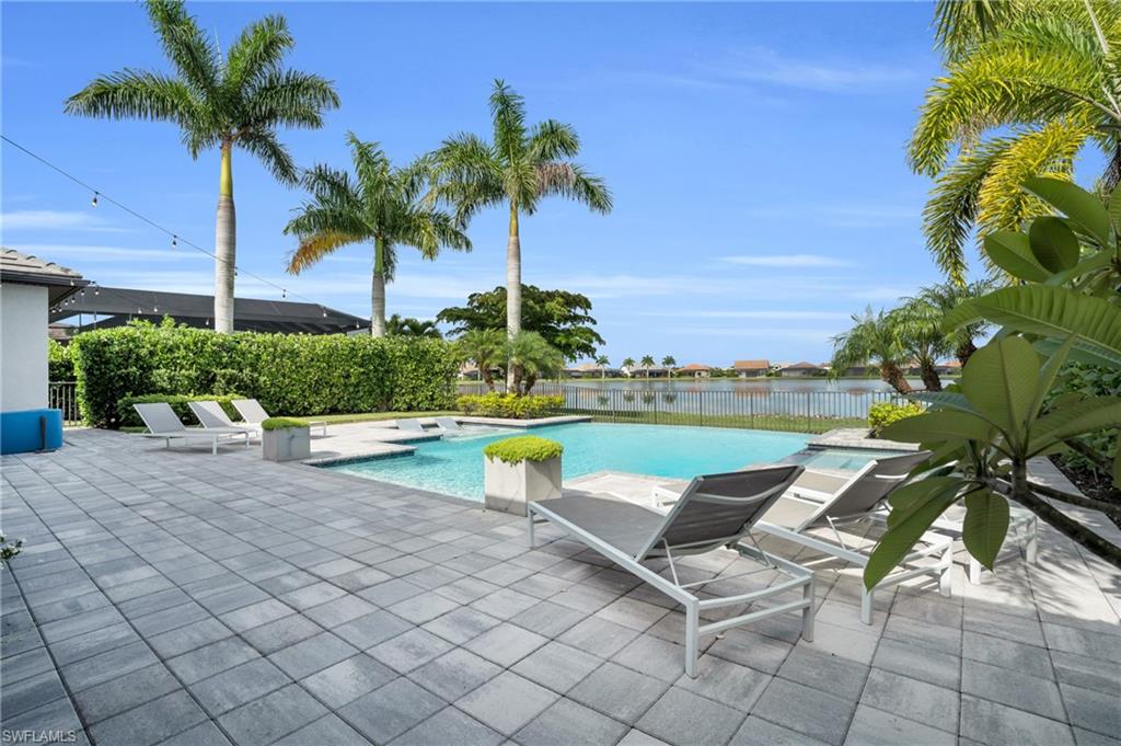 CORKSCREW SHORES - Residential