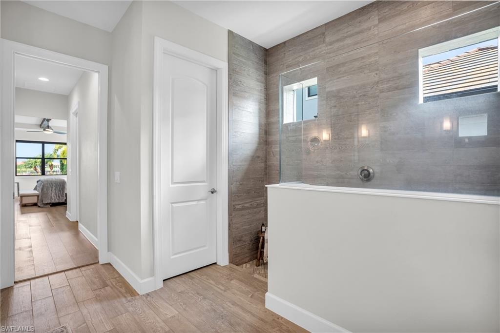 CORKSCREW SHORES - Residential