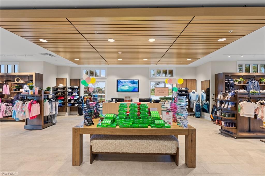 SABAL POINTE - Residential