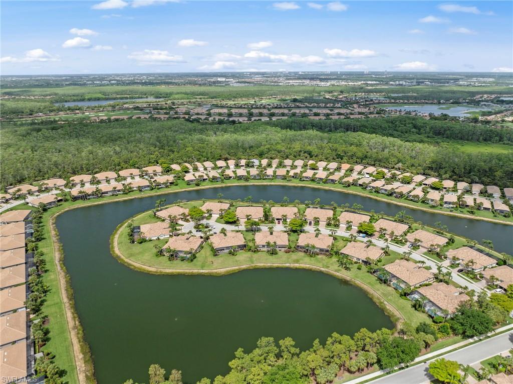 SABAL POINTE - Residential