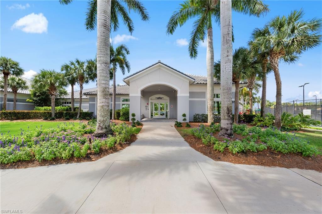 SABAL POINTE - Residential