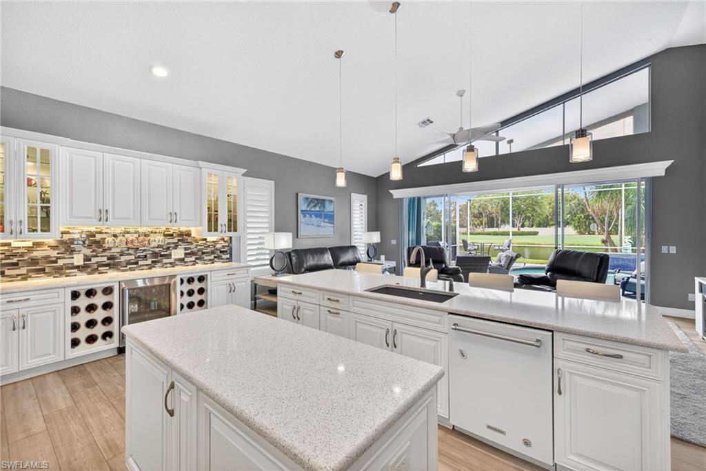 MARINERS COVE VILLAGE - Residential