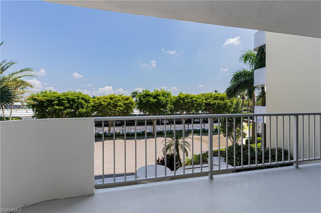 ADMIRALTY HOUSE - Residential