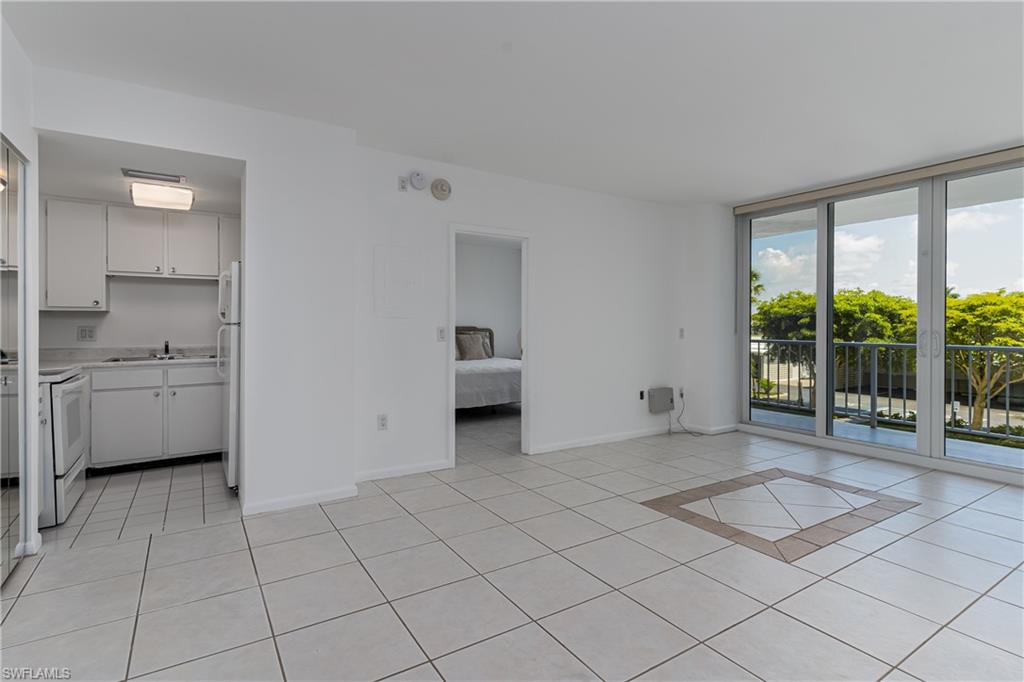 ADMIRALTY HOUSE - Residential