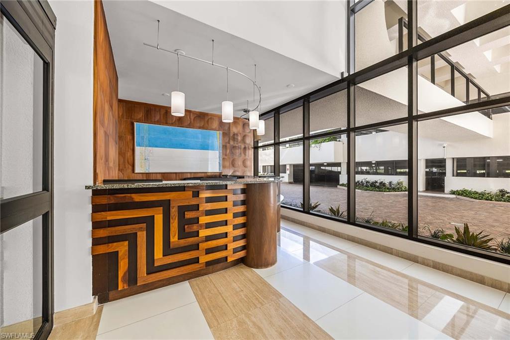 PARK PLAZA - Residential