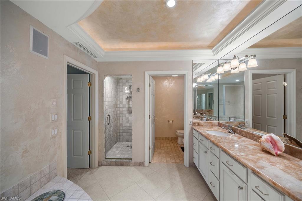 PARK PLAZA - Residential