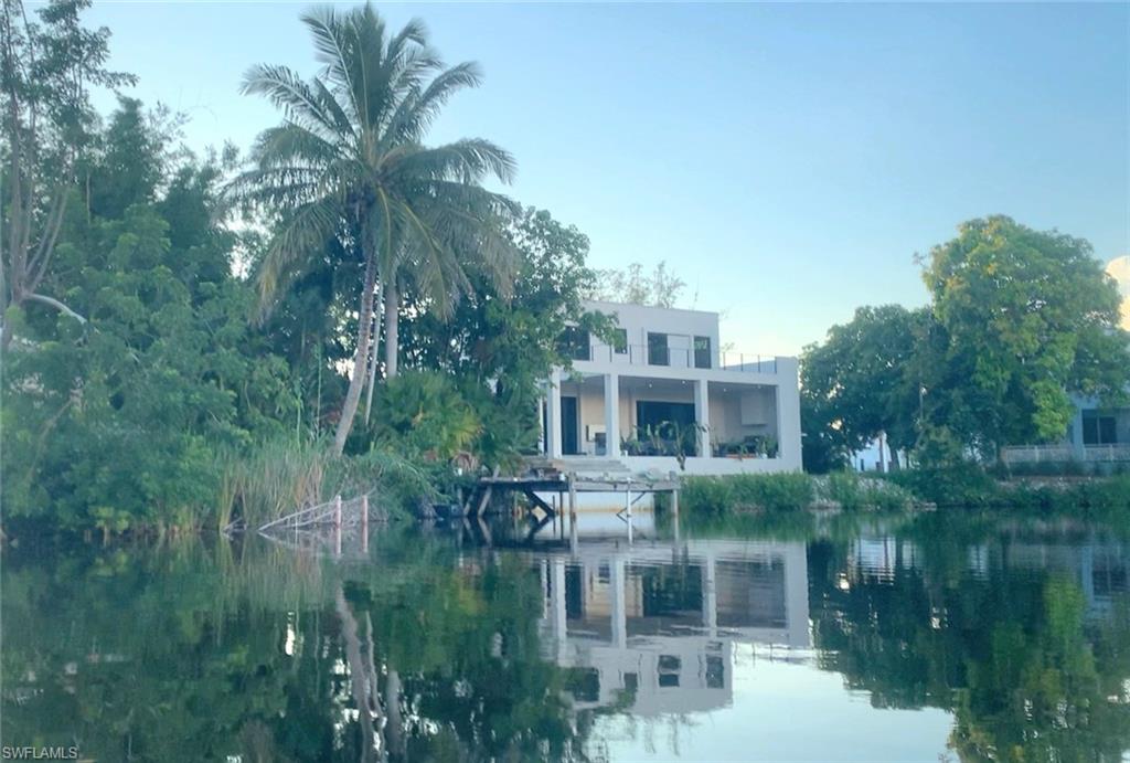 LAKE KELLY - Residential