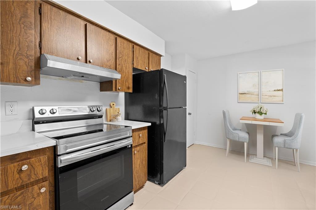 GOLDEN GATE CITY - Residential