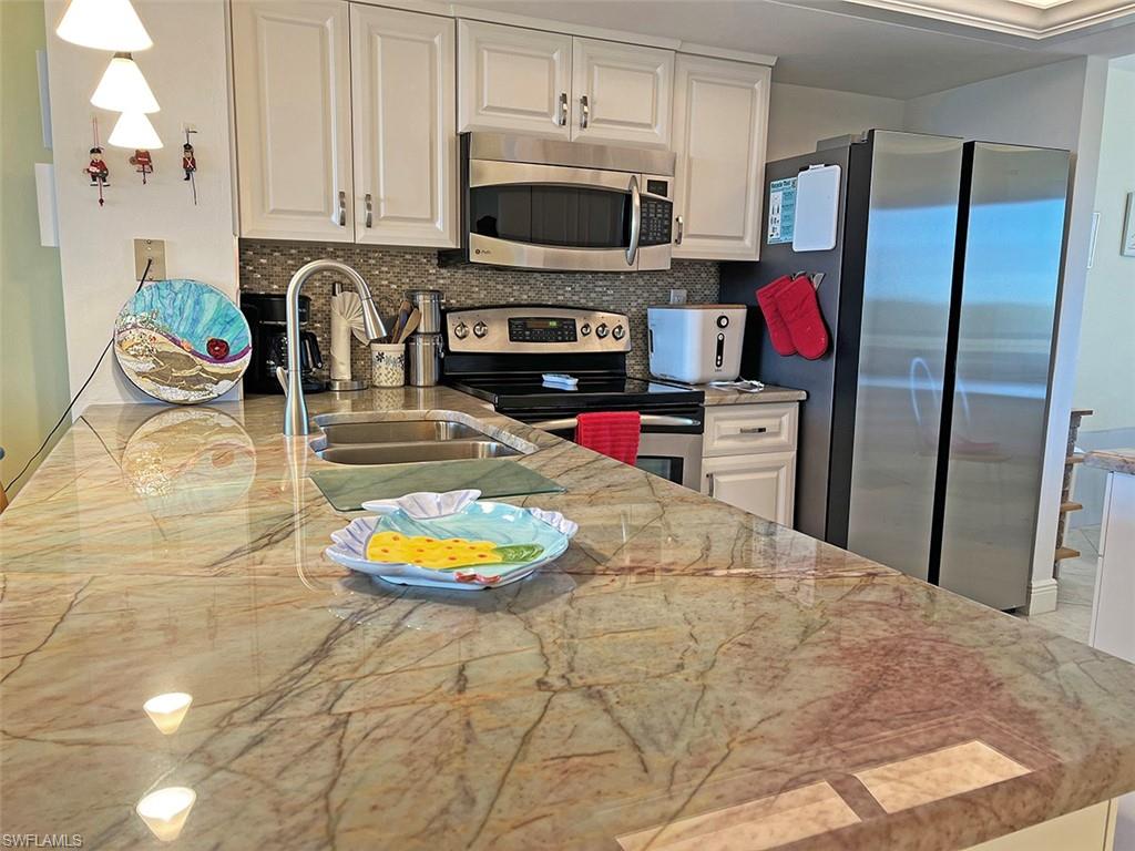 NAPLES WALK - Residential Lease