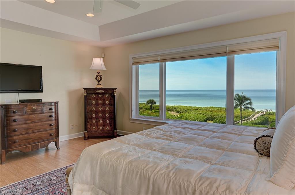 COTTAGES AT BAREFOOT - Residential