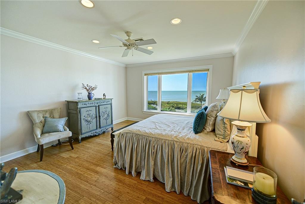 COTTAGES AT BAREFOOT - Residential