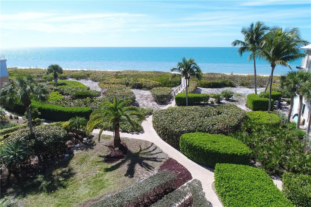 COTTAGES AT BAREFOOT - Residential