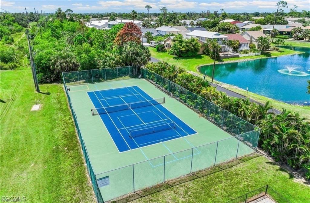 ISLAND PARK WOODLANDS - Residential