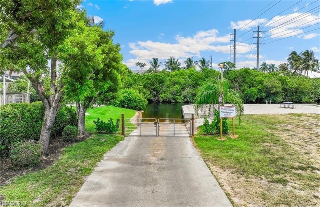 ISLAND PARK WOODLANDS - Residential