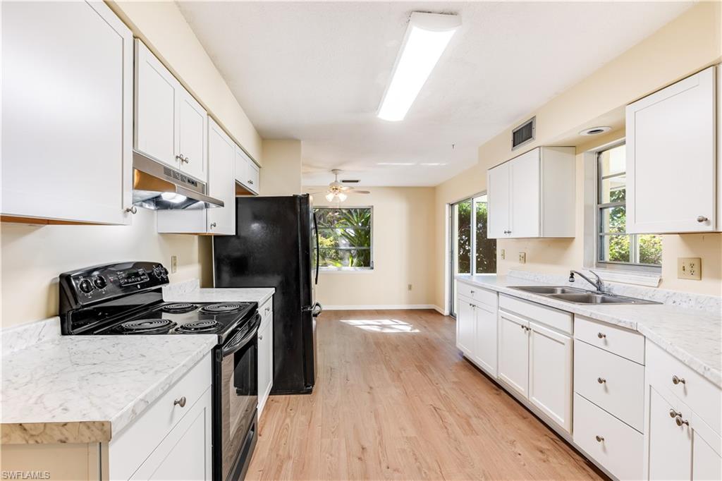 PARADISE SHORES - Residential