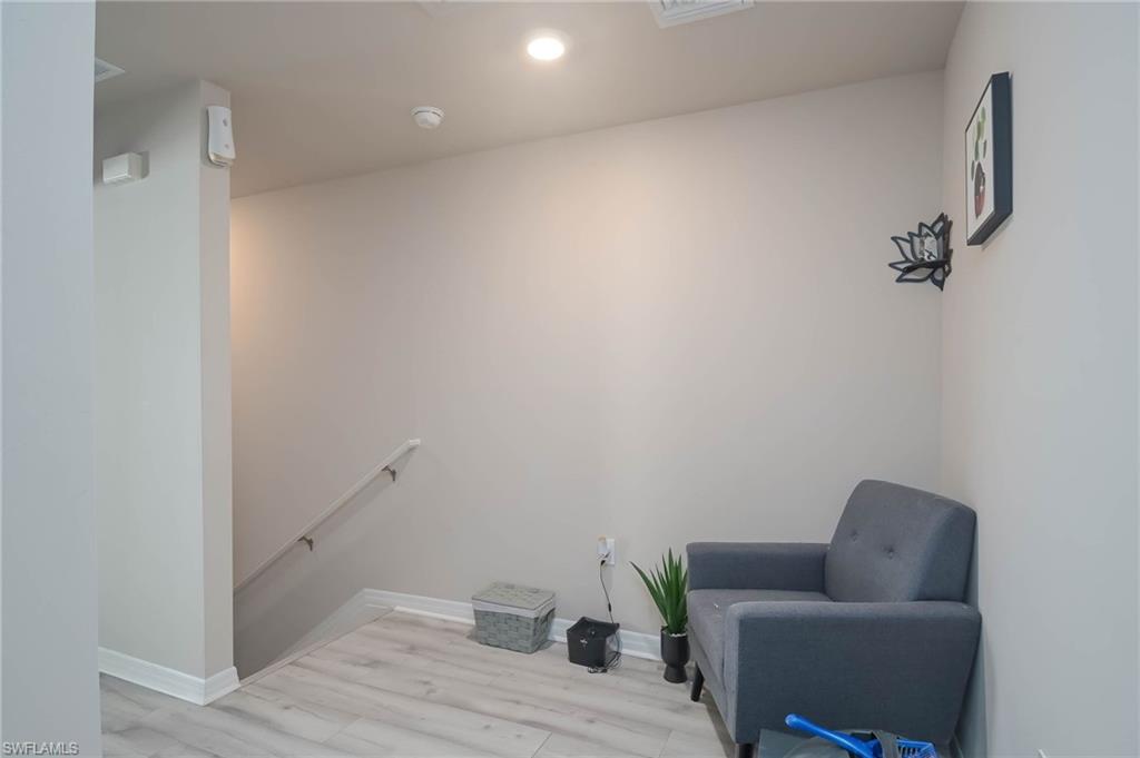 MEADOWOOD - Residential