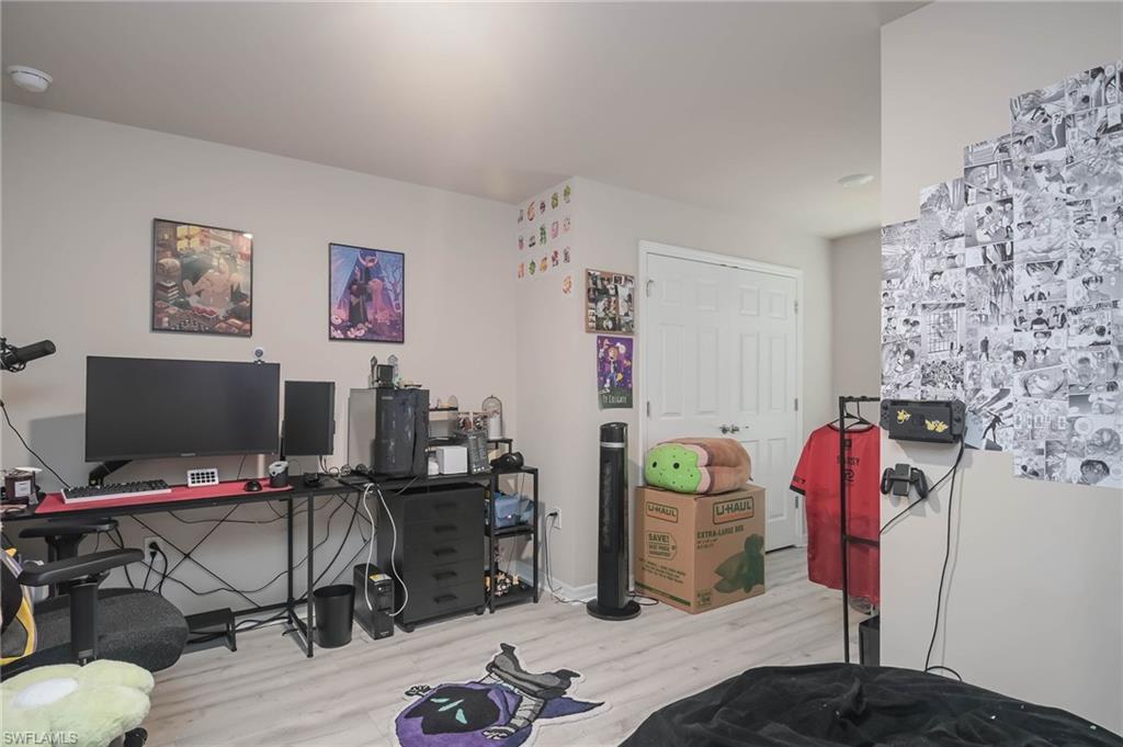 MEADOWOOD - Residential