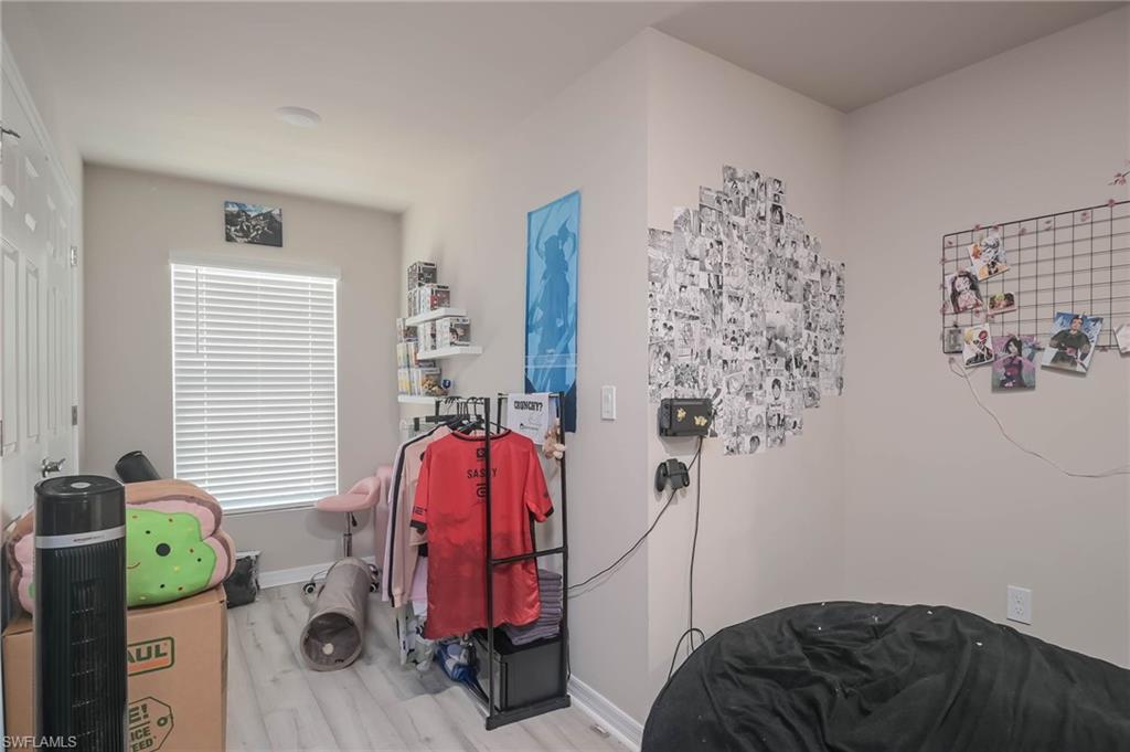 MEADOWOOD - Residential