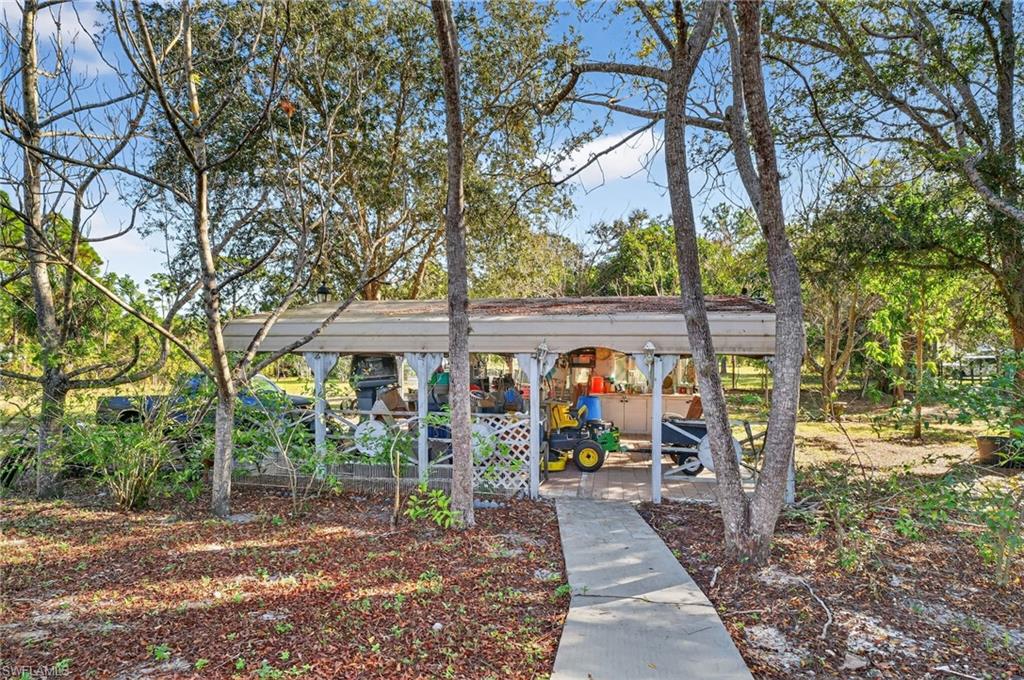 GOLDEN GATE ESTATES - Residential