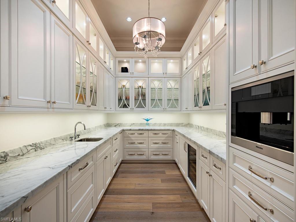 PINE RIDGE - Residential