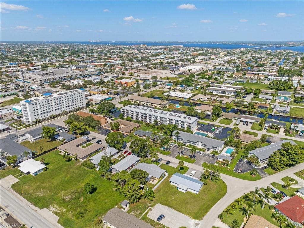 CAPEWAY CONDO - Residential