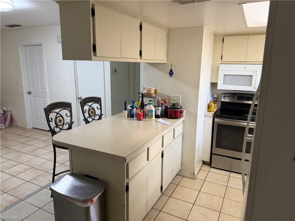 SAN CARLOS PARK - Residential