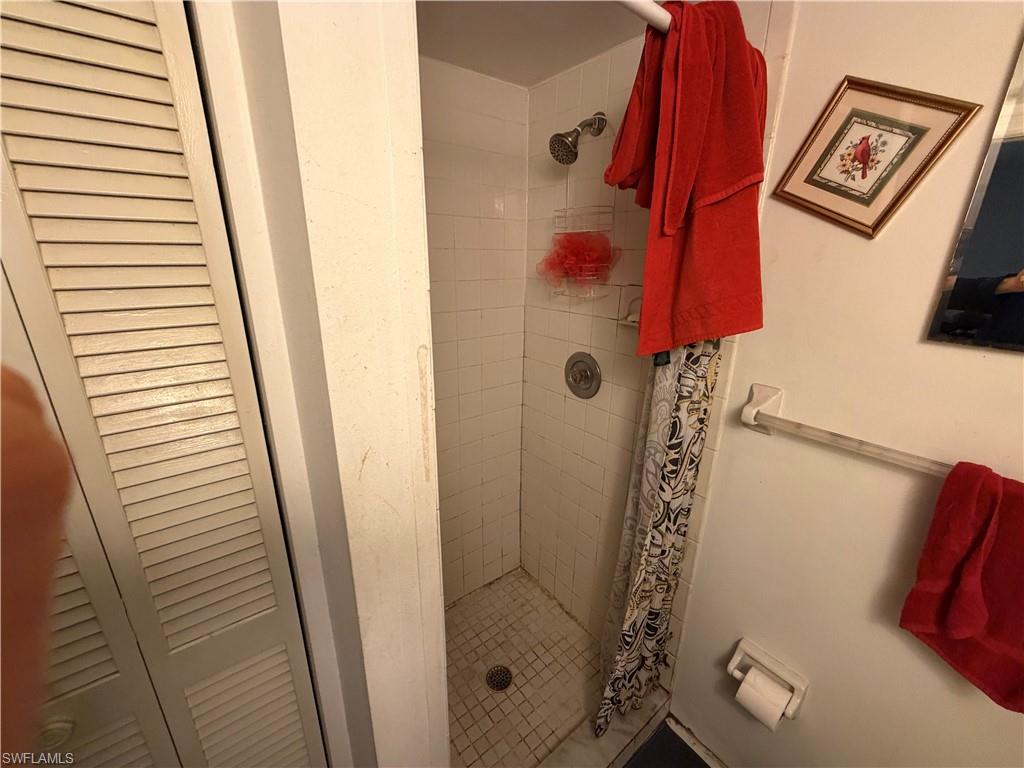 SAN CARLOS PARK - Residential