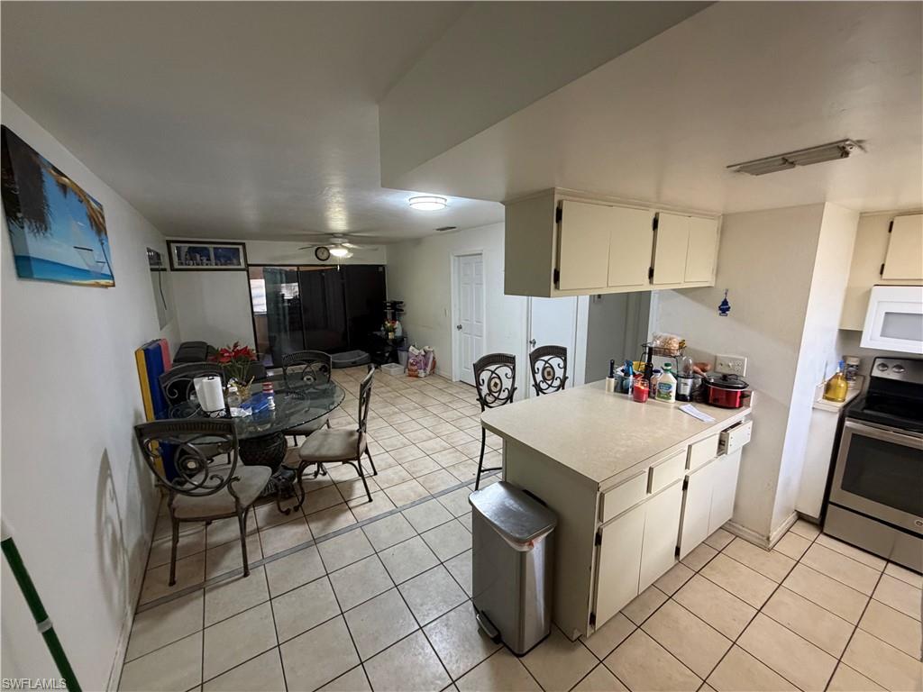 SAN CARLOS PARK - Residential