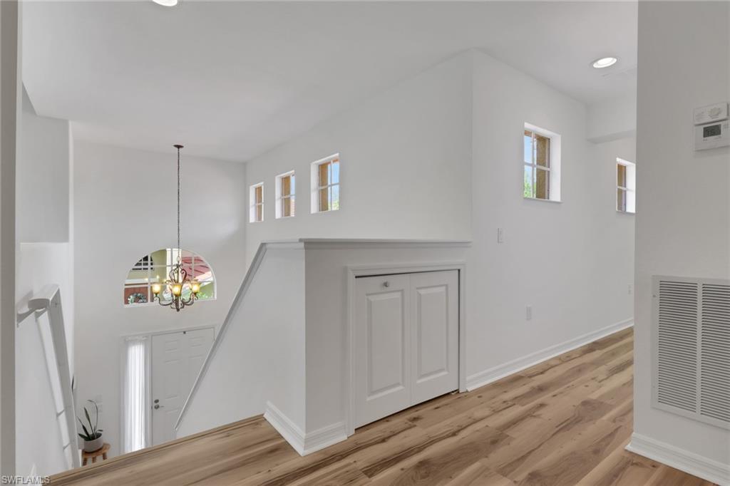 OAKWOOD - Residential