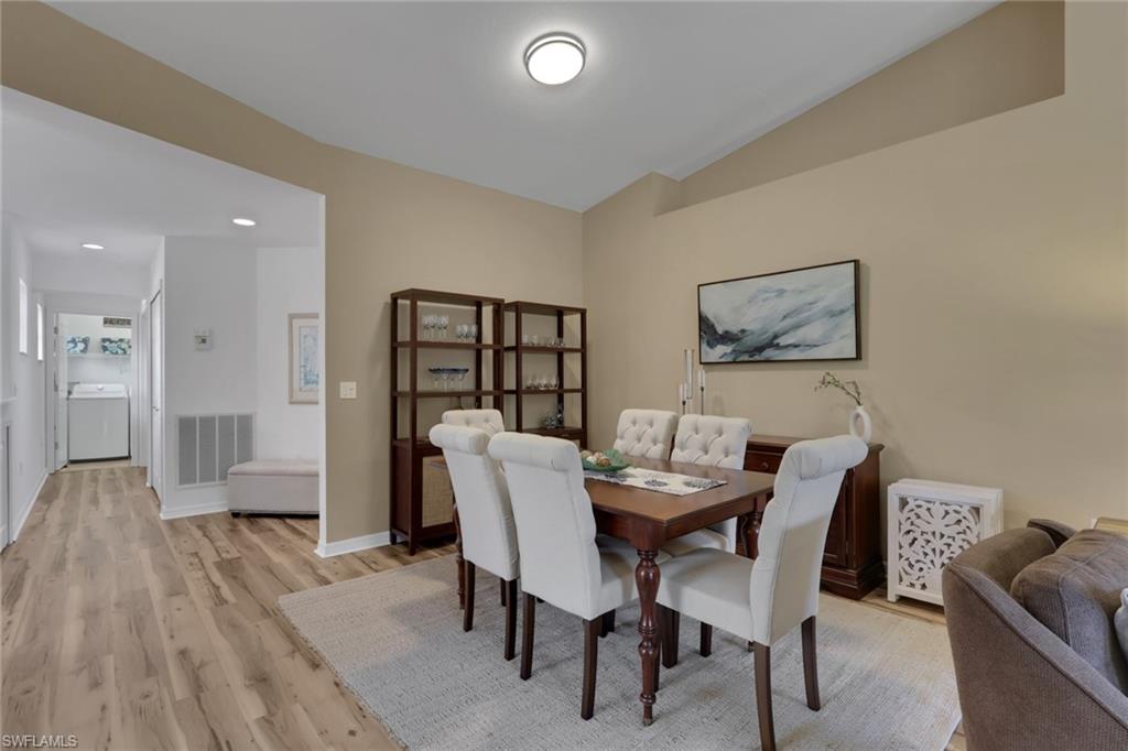 OAKWOOD - Residential