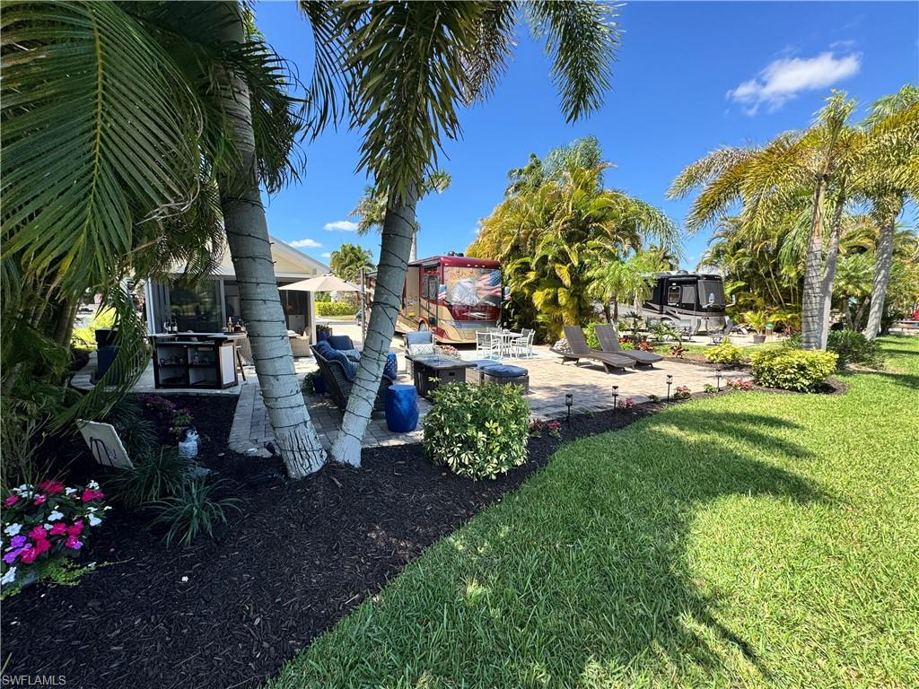 RIVERBEND MOTORCOACH RESORT - Land