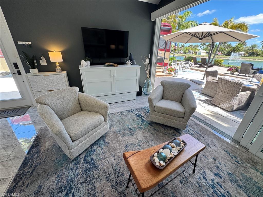 RIVERBEND MOTORCOACH RESORT - Land