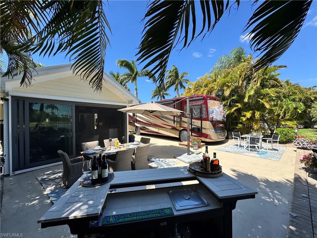 RIVERBEND MOTORCOACH RESORT - Land