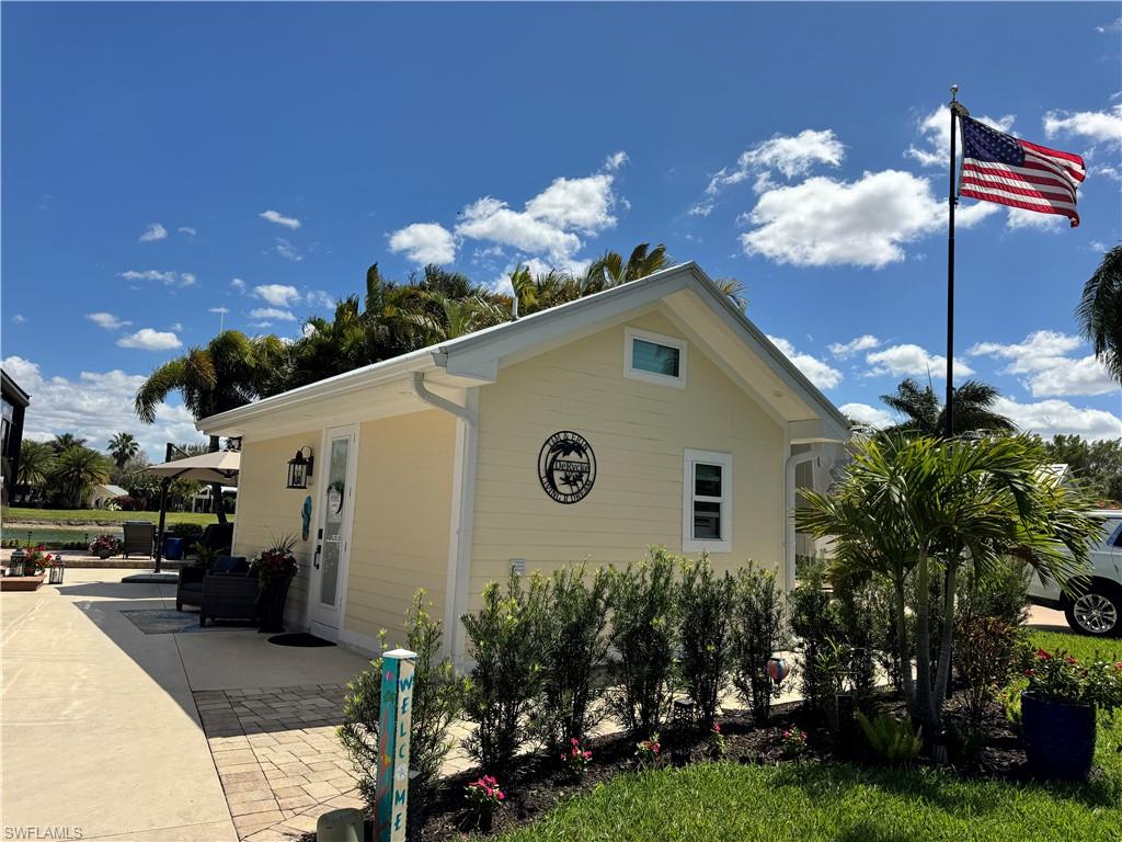 RIVERBEND MOTORCOACH RESORT - Land