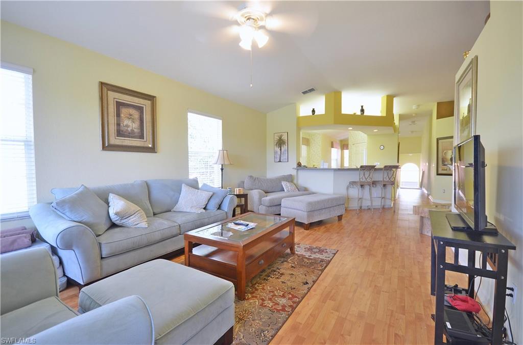 LIGHTHOUSE BAY - Residential