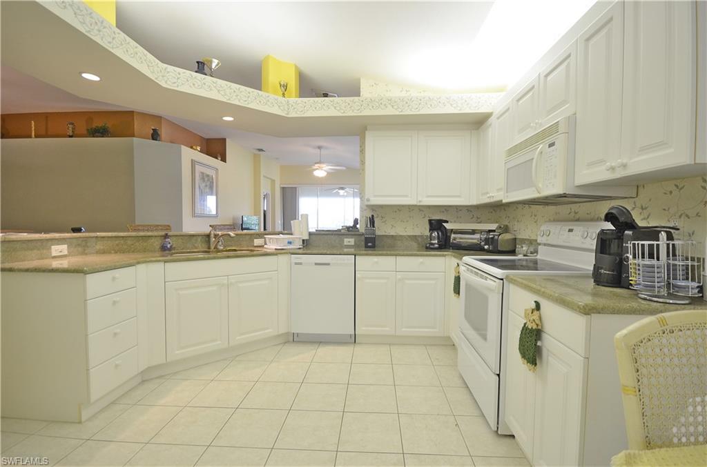 LIGHTHOUSE BAY - Residential