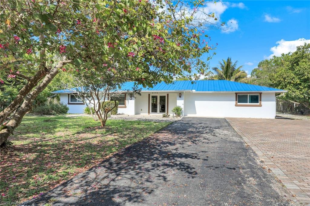 GOLDEN GATE ESTATES - Residential