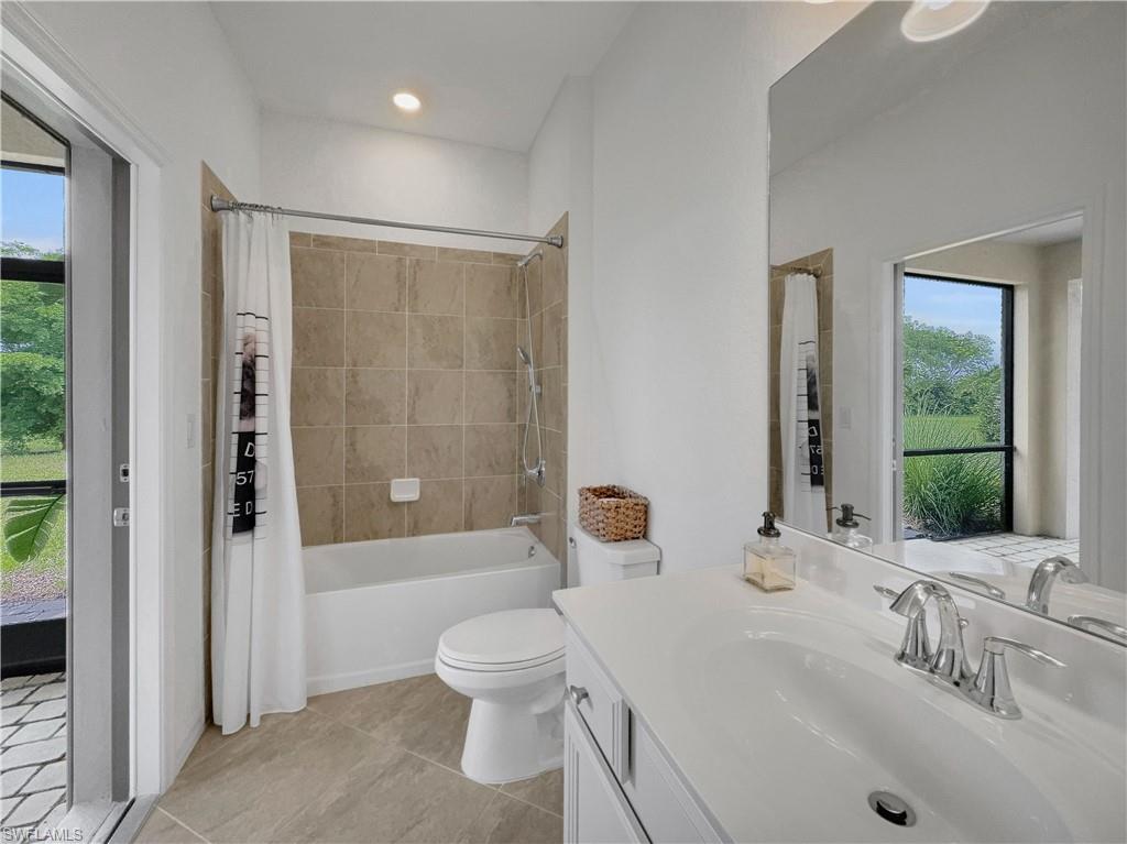 PORTICO - Residential