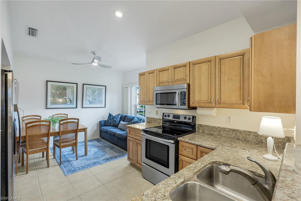 WIGGINS LAKES AND PRESERVES - Residential Lease