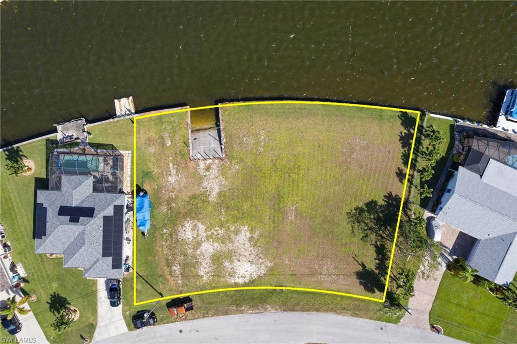 CAPE CORAL - Land
